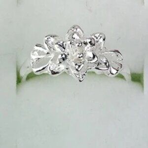 Sterling Silver Floral Ring - Size 10.5